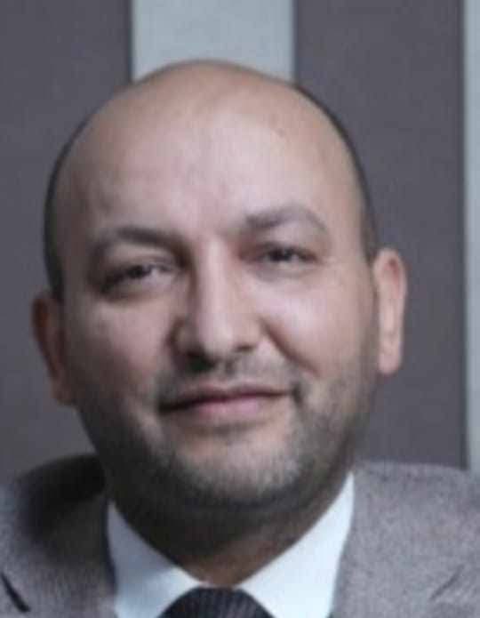 نحاح فريق طبي بمستشفى الأطفال بجامعة أسيوط في إنهاء معاناة طفل يعاني من تشوهات عظمية نادرة ومعقدة