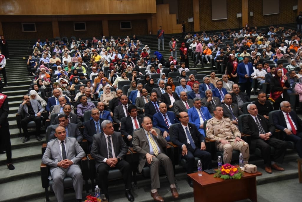 جامعة أسيوط تنظم احتفالية كبرى للذكرى ٥١  لانتصارات العاشر من رمضان