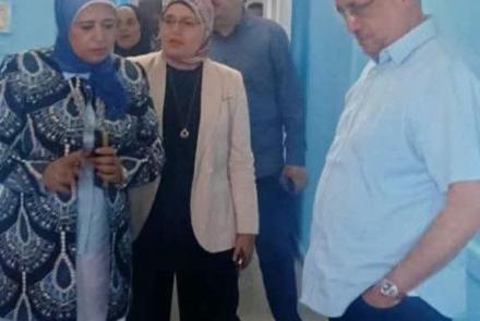 In preparation for their opening... the Dean of the Faculty of Medicine at Assiut University and Chairman of the Board of Directors of Assiut University Hospitals inspects a number of medical units at the main hospital.
