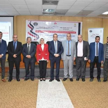 The College of Medicine organized an educational symposium entitled: “Be positive and participate for the progress of the nation,” within the framework of the activities of the education and student sector and in cooperation with the Center for Future Studies at the university.