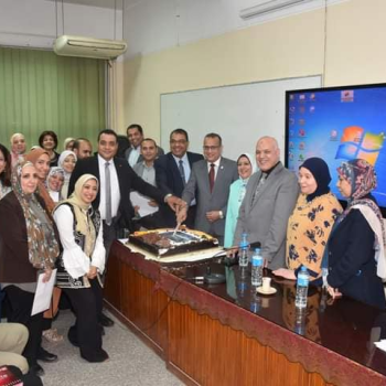 The Dean of the College of Medicine witnesses the graduation celebration of the first batch of graduates of the Professional Diploma in Clinical Nutrition..