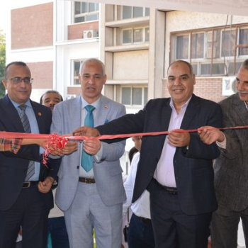 The College of Medicine organizes a cultural artistic exhibition entitled “Creative Doctor Week”