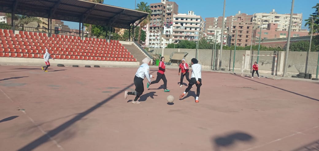 حصلت كلية التربيه الرياضية جامعة أسيوط علي المركز الثالث خماسي كرة القدم طالبات بدوري الجامعه للألعاب الجماعية يوم ٨/ ١١/2021