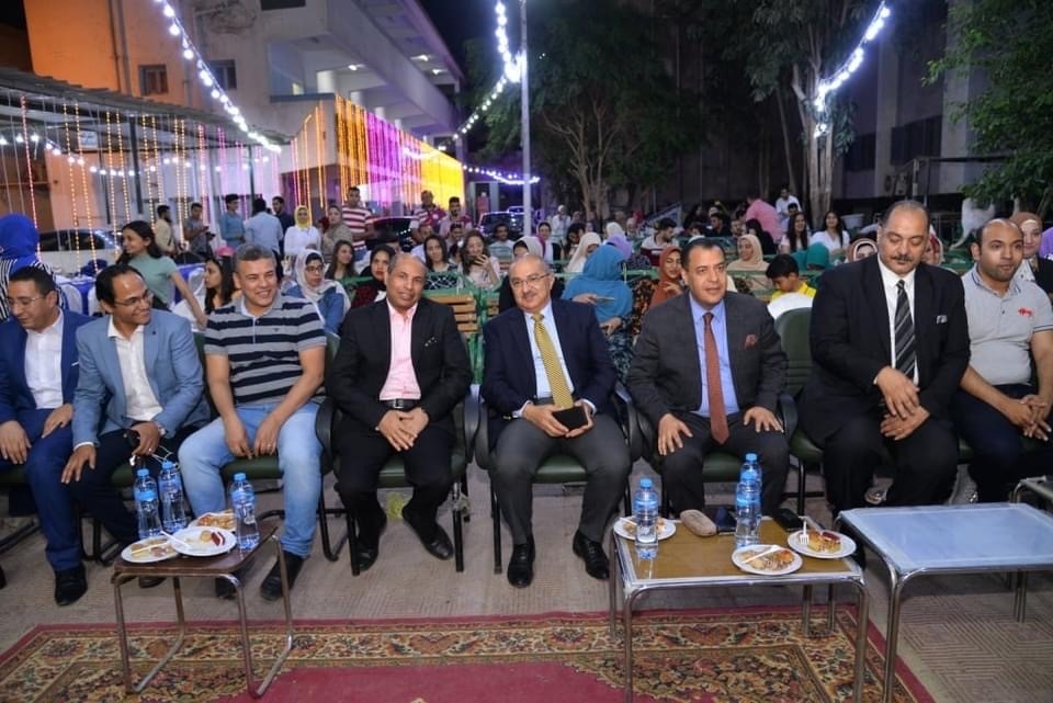 رئيس جامعة أسيوط يشهد حفل " سحور أسرة مصر .. أسرة واحدة " احتفالاً بليلة القدر بكلية التربية النوعية 